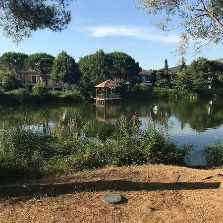 Les Restanques De Saint-tropez グリモー